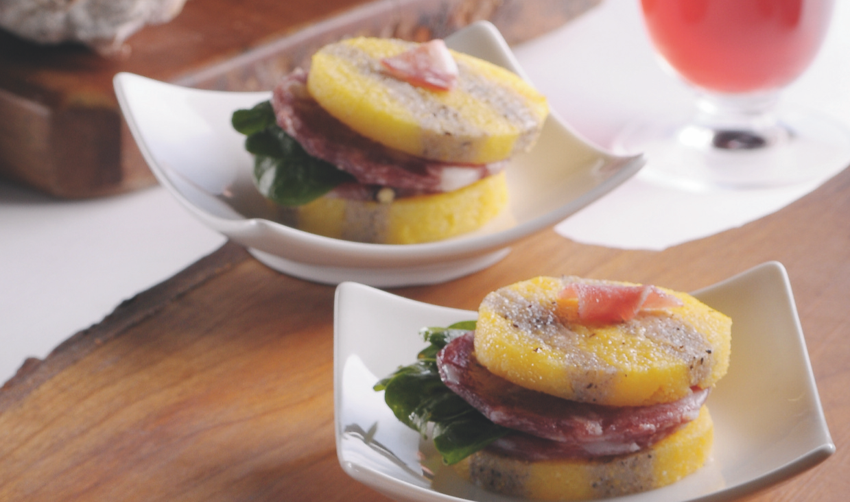 Medaglioni Di Polenta Con Salame Vecchio Varzi