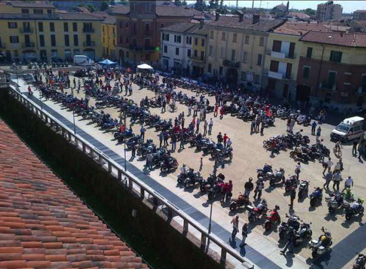 Vecchio Varzi Motoraduno “048… Due Ruote Per Vincere”